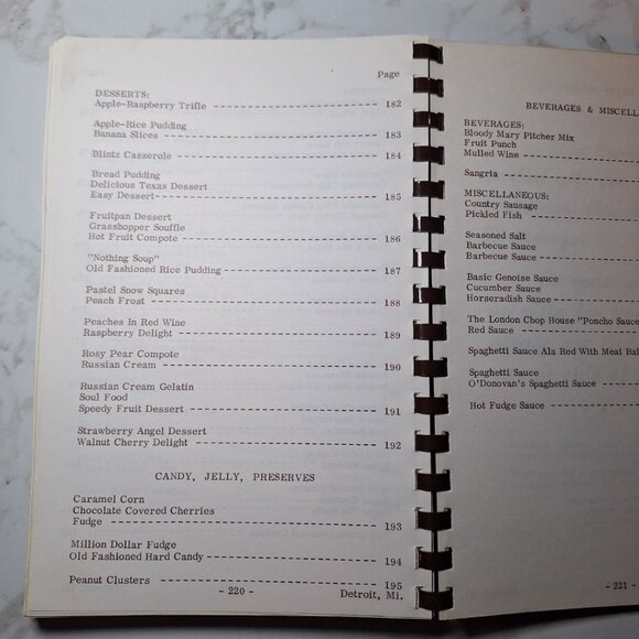 Cook Book Mt Carmel Mercy Hospital Detroit Michigan 1978 Vintage Recipes Guild - Picture 10 of 12